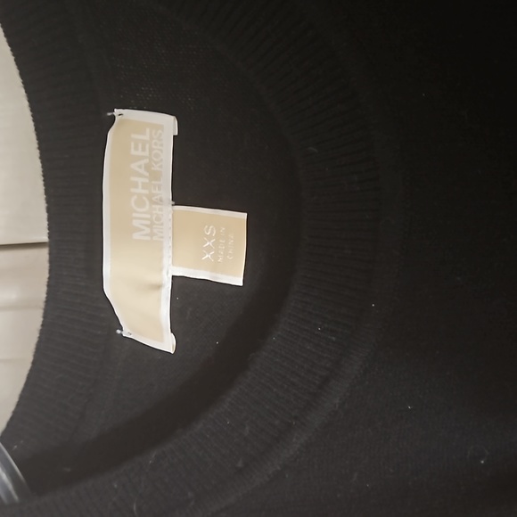 Black MK Top - Picture 2 of 3